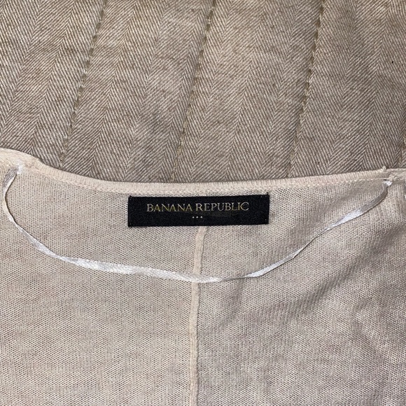 Banana Republic Shawl - Picture 3 of 4